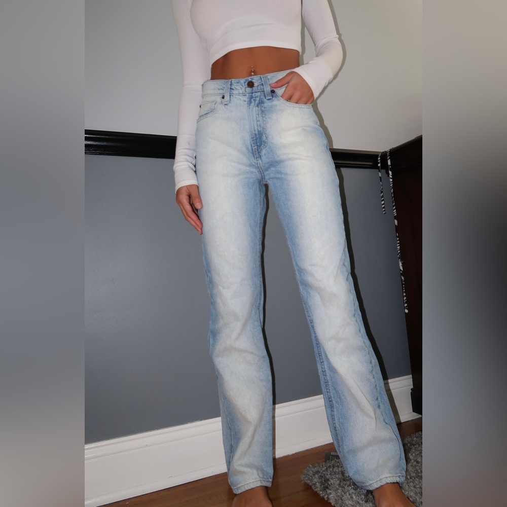 BDG Brand New Jeans. PERFECT CONDITION- WORN ONCE. Size 26